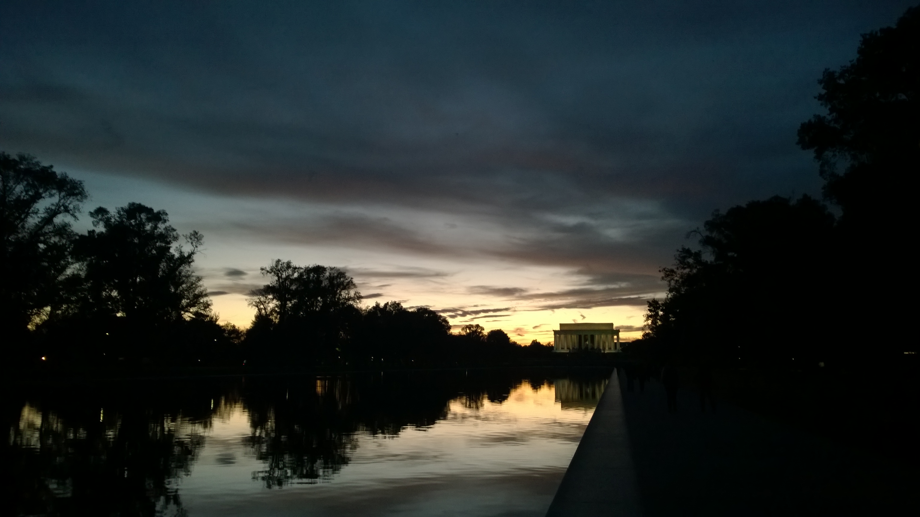 lincoln memorial sunset