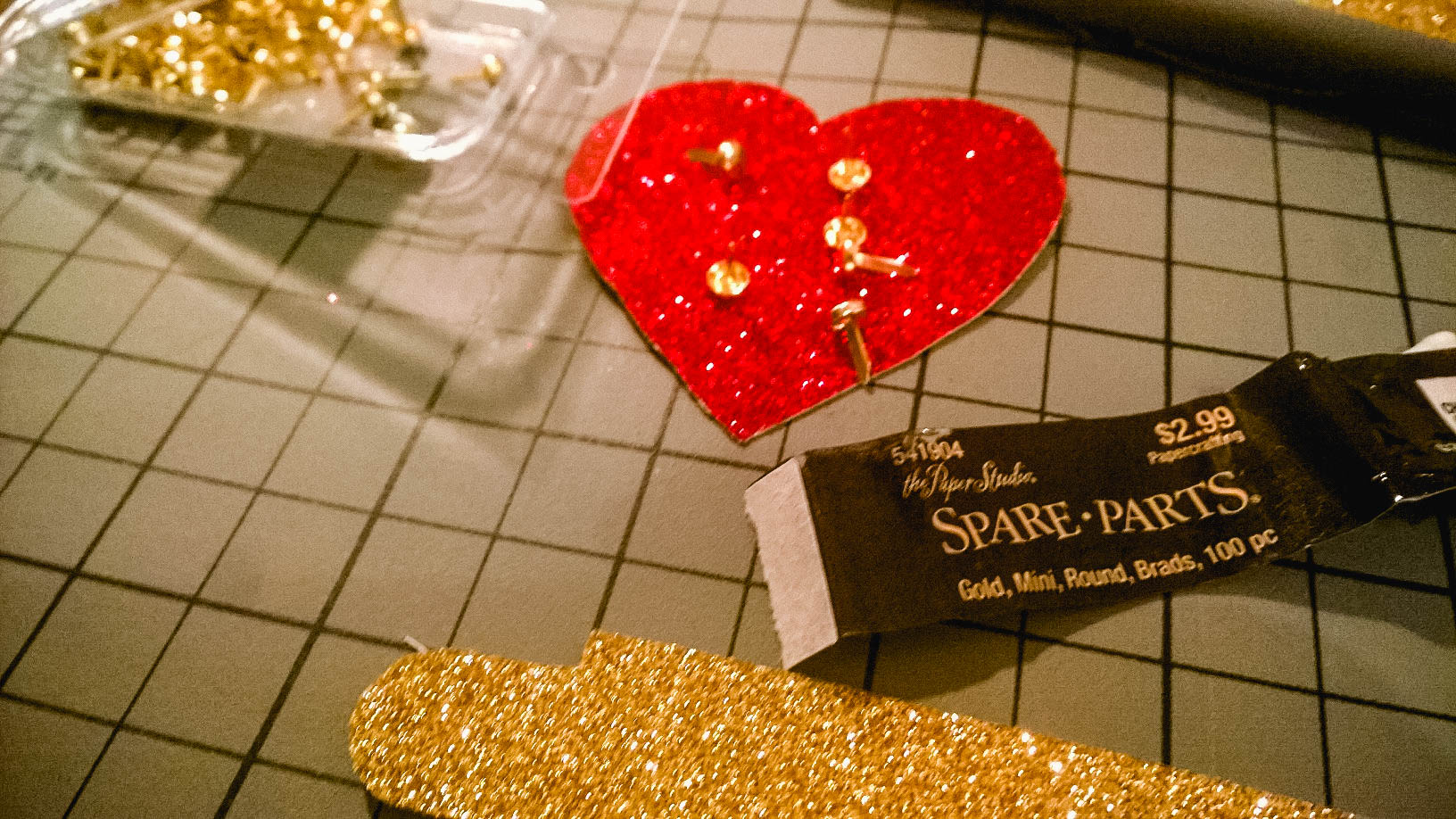 glitter banner DIY (10 of 1)