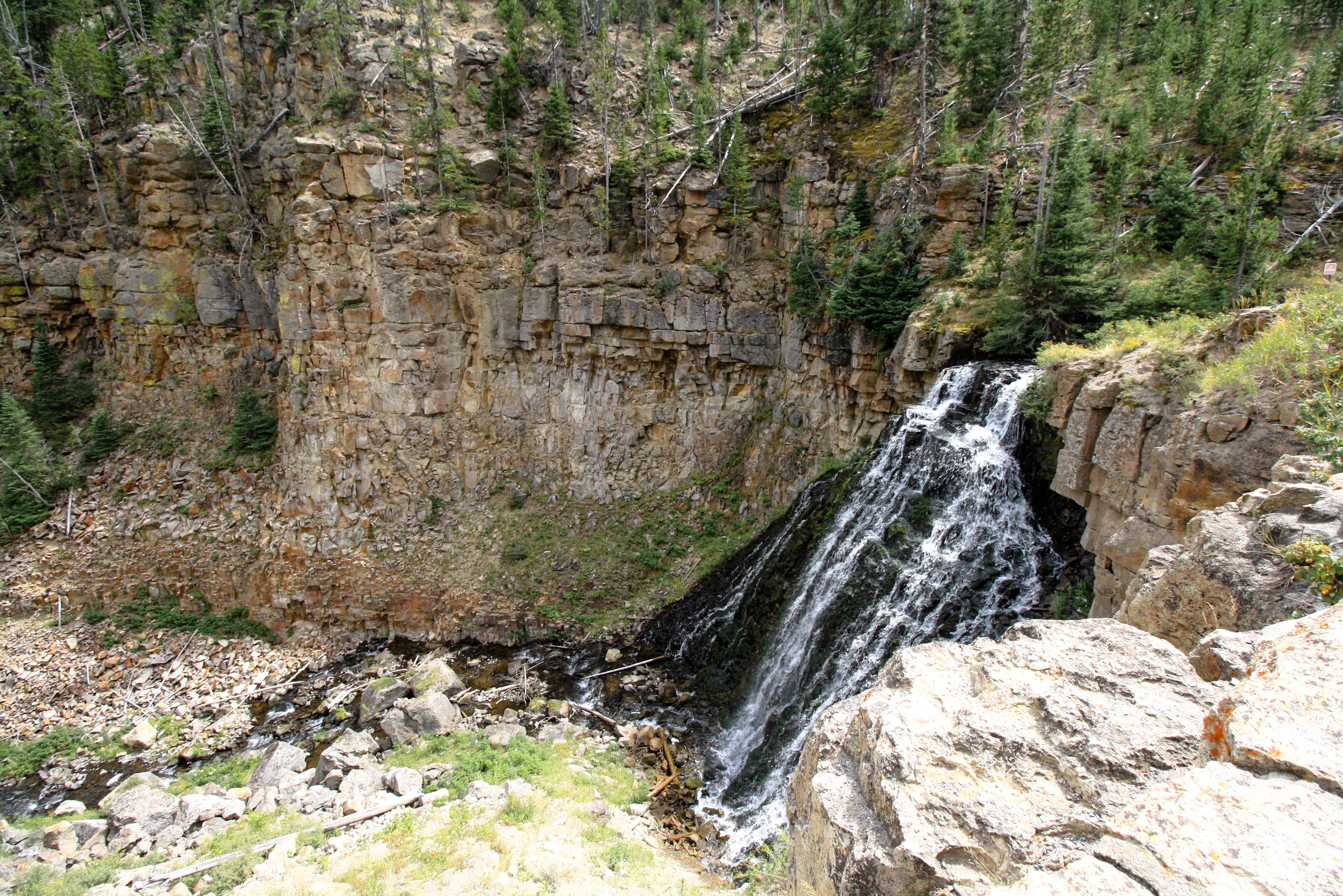 Yellowstone on an EPIC U.S. Road Trip-30