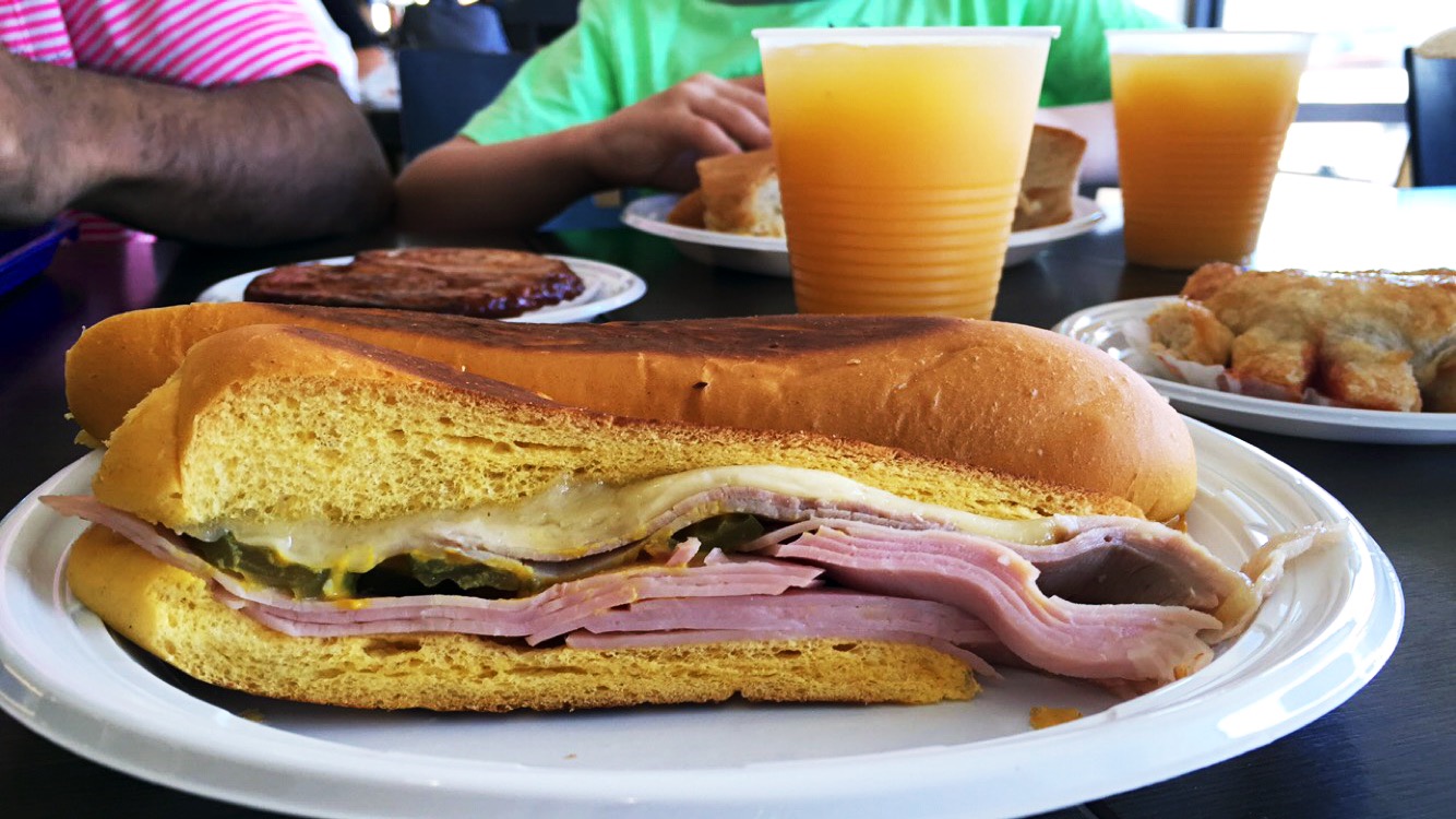 President Obamas sandwich selection at Kasalta Bakery in San Juan, Puerto Rico