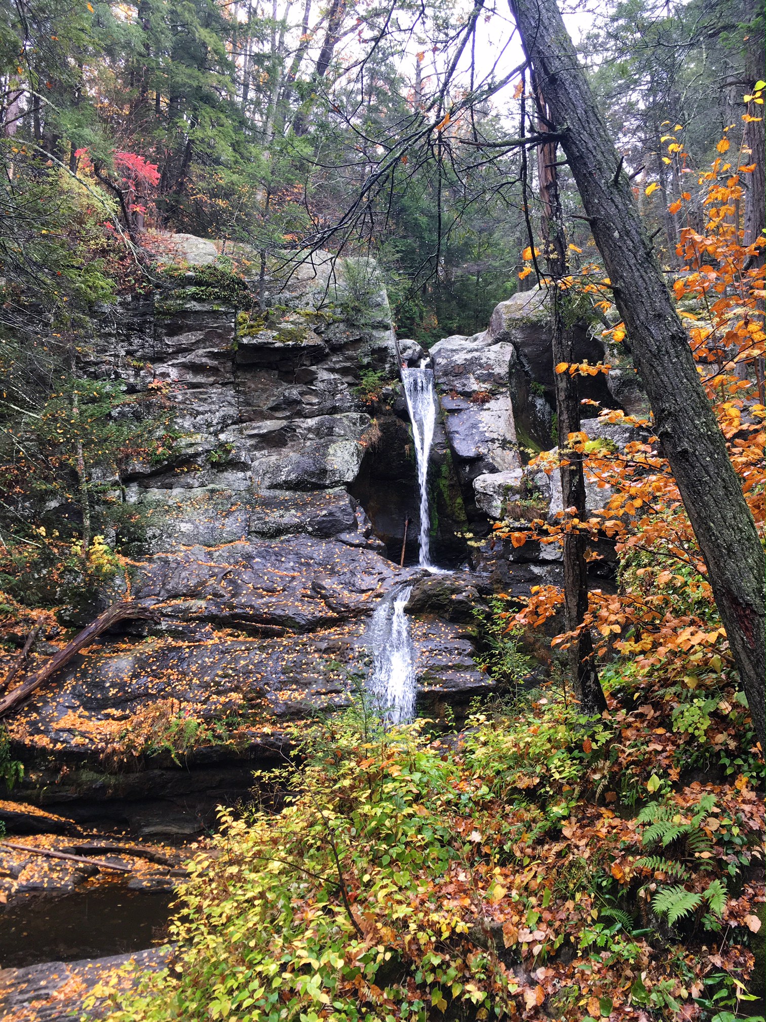 rainy-autumn-day-in-october-at-kent-falls-state-park-ct