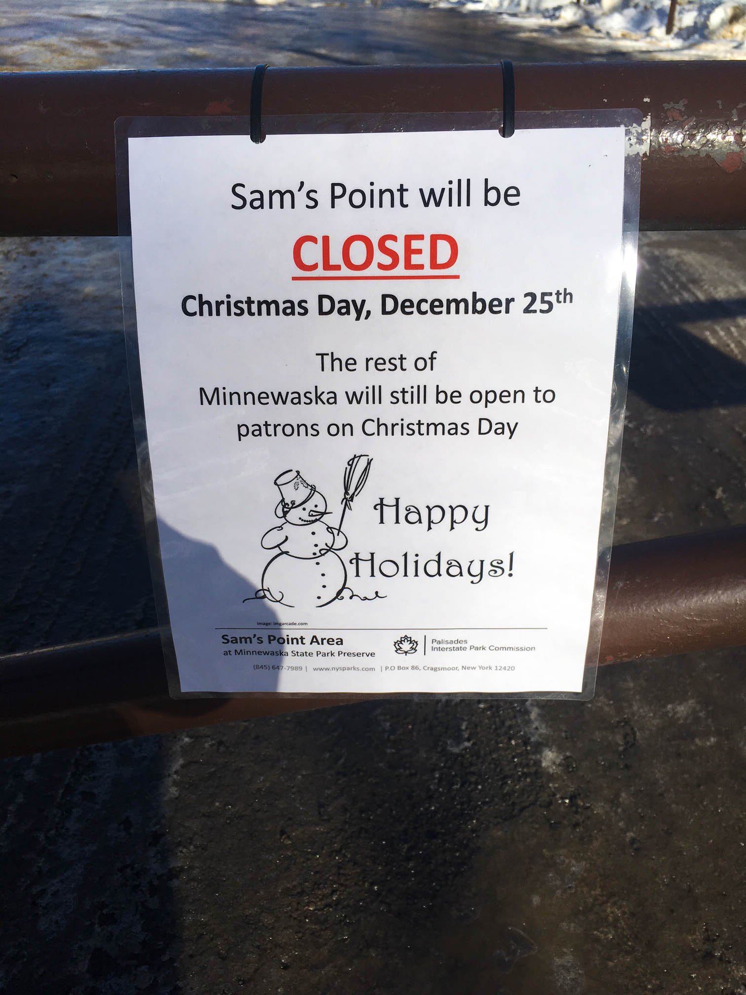 christmas-hiking-in-new-york-minnewaska-state-park-sams-point-2