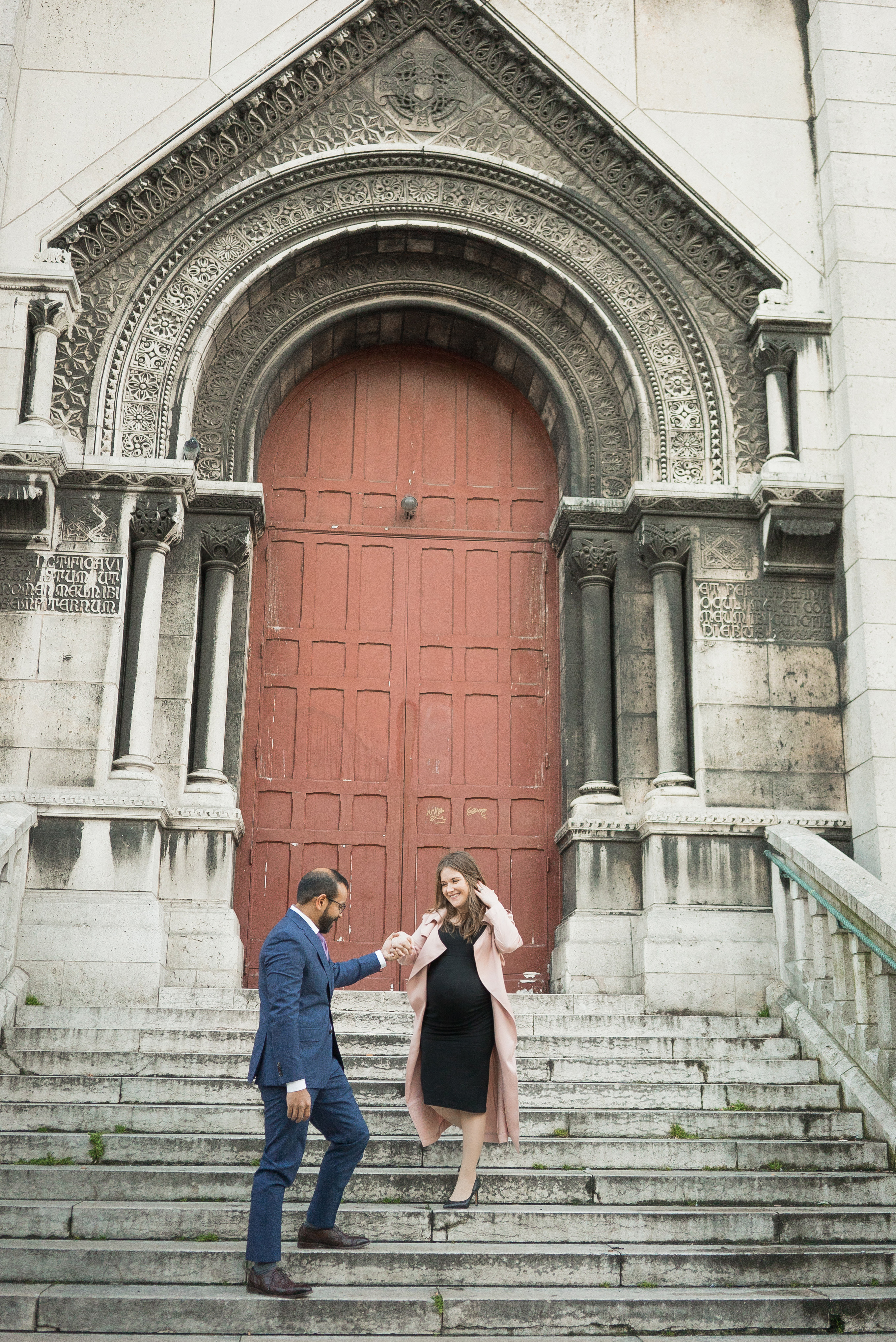 spring babymoon maternity shoot in Paris Sacré-Cœur April 2018