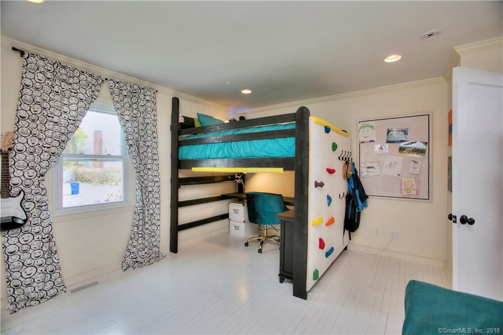 tiny kelsie oreta house after kids room